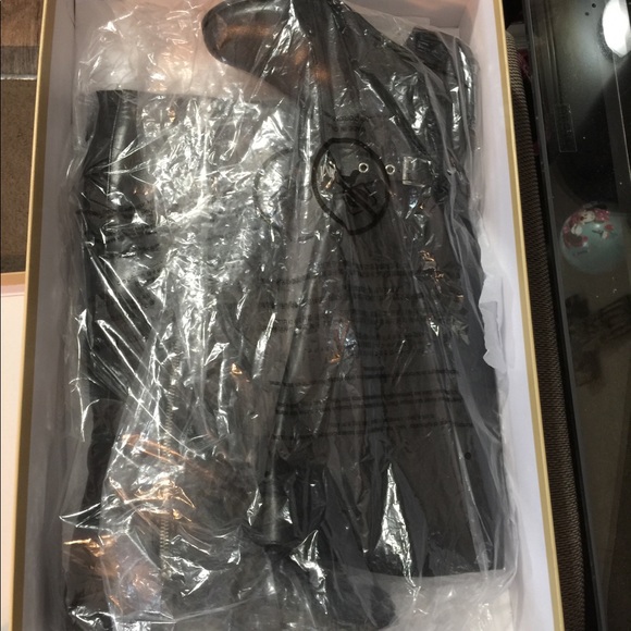 Michael Kors Heather Boots NEVER WORN - Picture 6 of 6